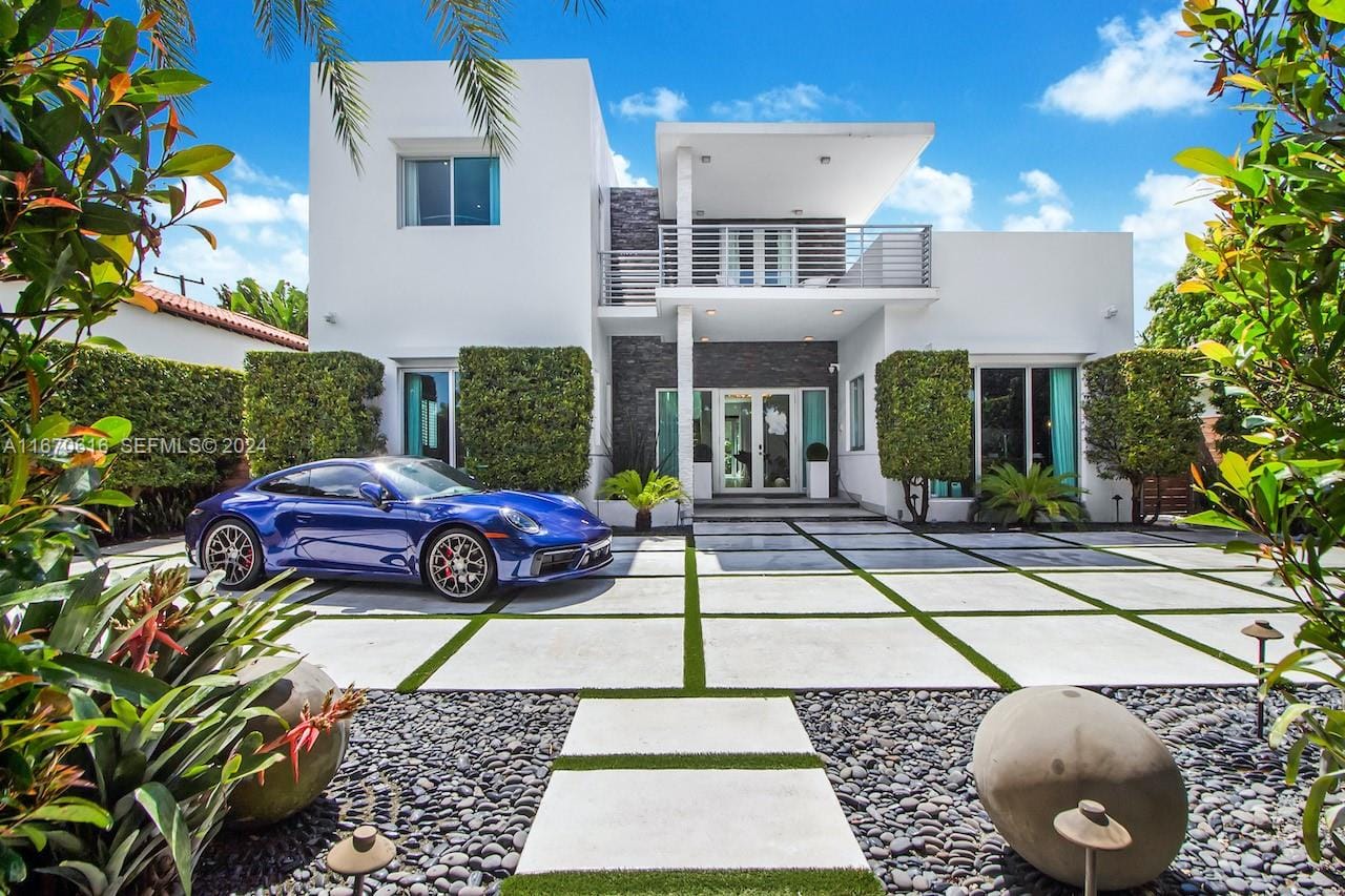 2382 Alton Road, Miami Beach, FL 33140