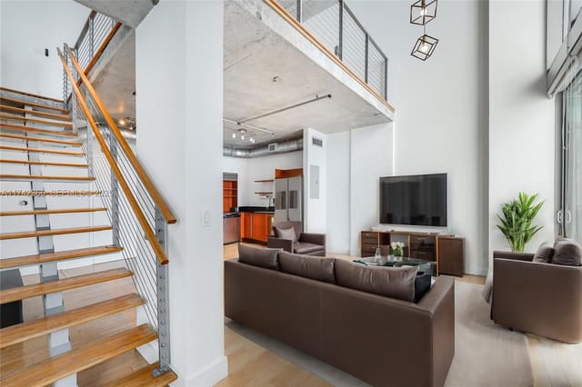 690 SW 1st Court 3117, Miami, FL 33130
