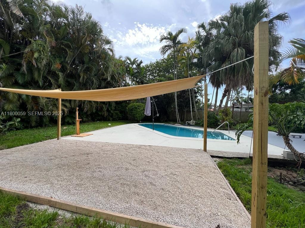 14825 Garden Drive, Miami, FL 33168 photo 9