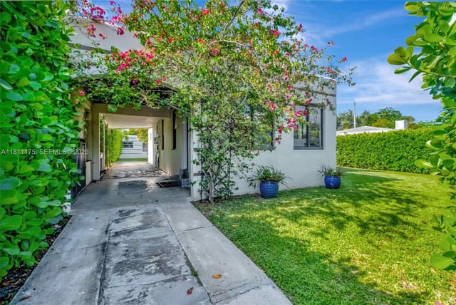 2763 NW 3rd Street, sold in Grosse Pointe Highlands, Miami, FL