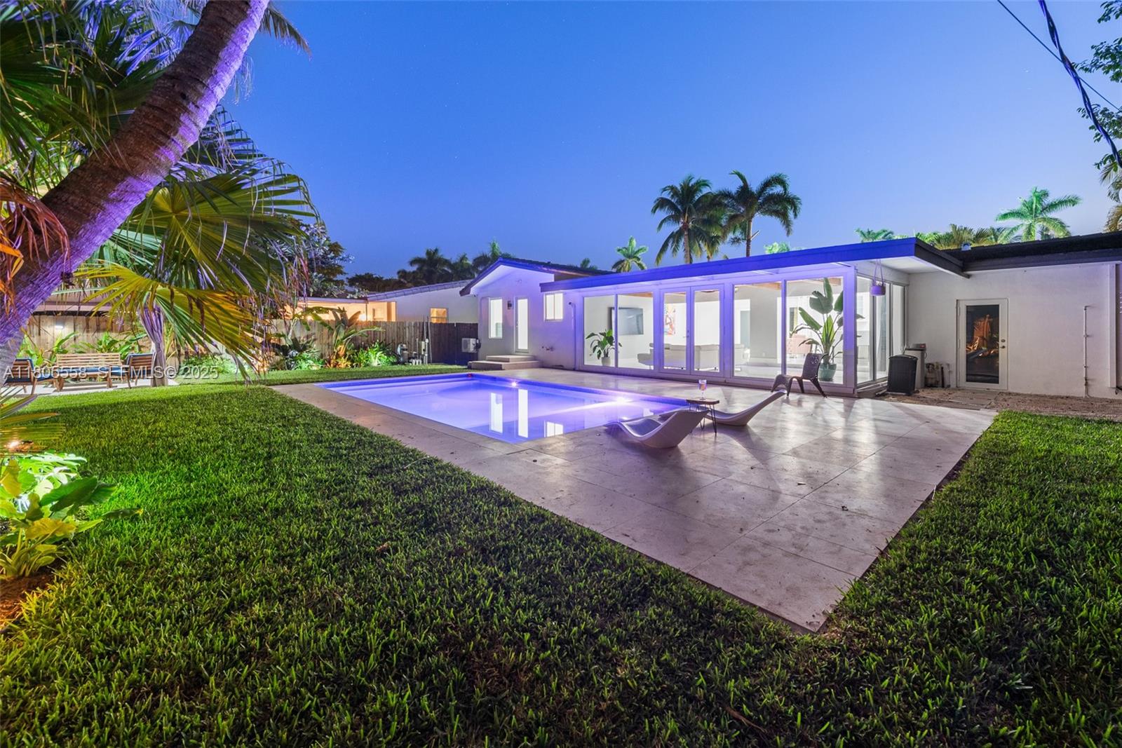 1025 Washington Street, Hollywood, FL 33019 photo 14