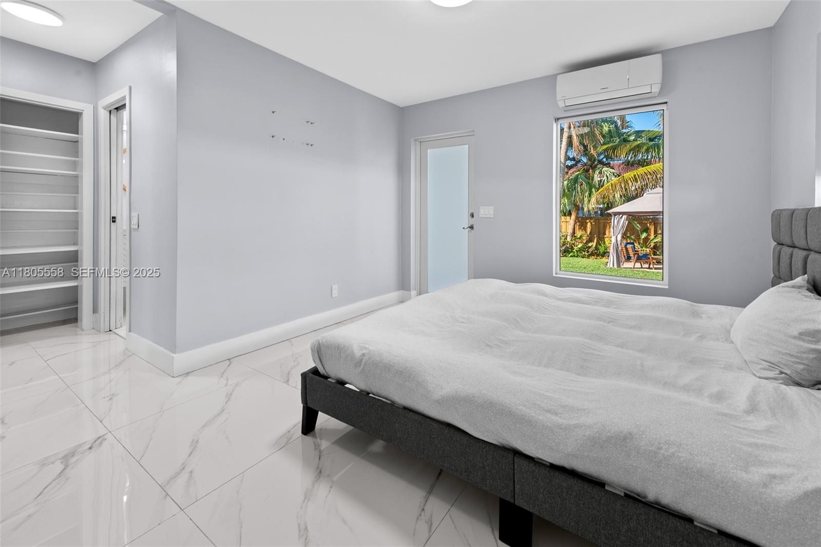 1025 Washington Street — photo 4