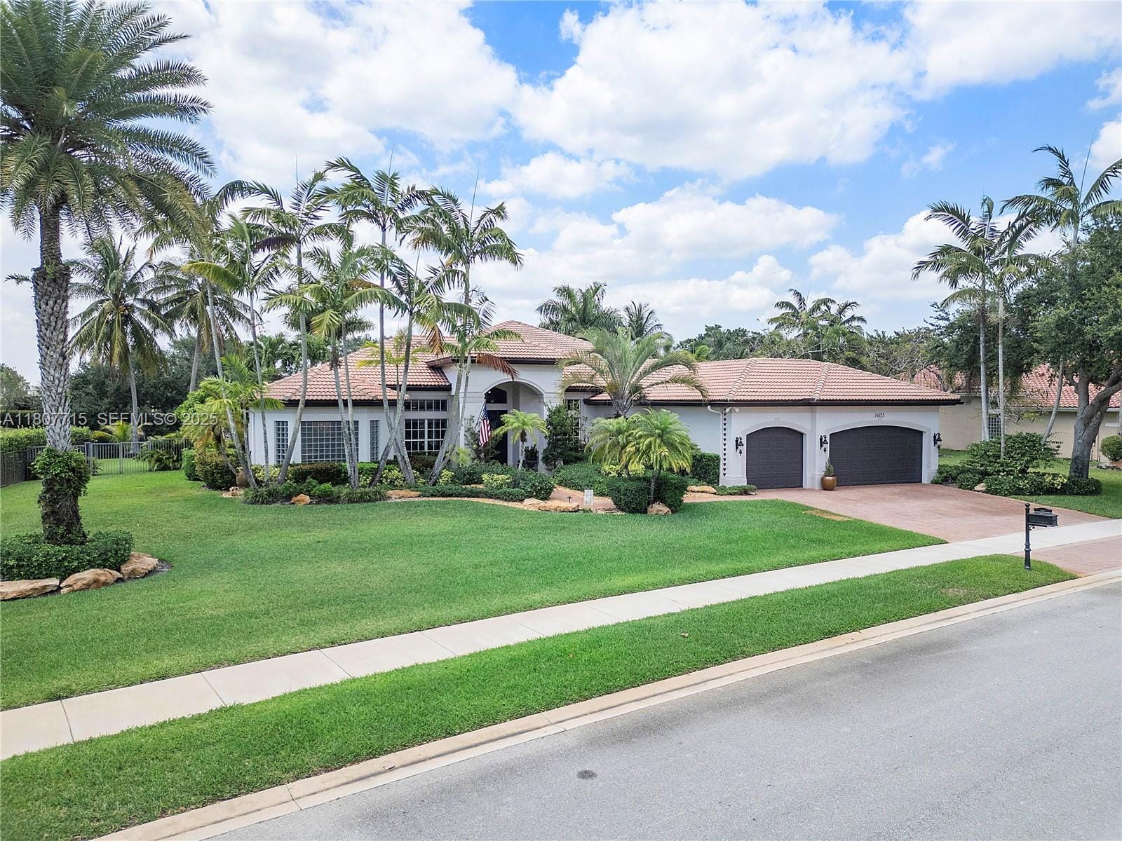 5 bedroom home for sale at 14933 33rd, Davie, FL 33331 — $1,799,000