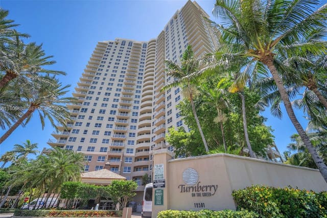 19501 W Country Club Drive 607, Aventura, FL 33180