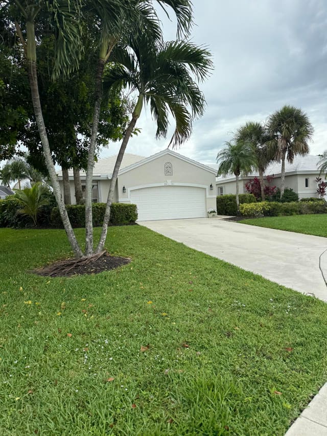 2611 Neaton Court, Wellington, FL 33414