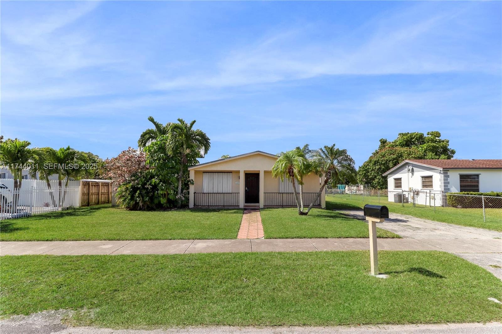 4 bedroom home for sale at 14504 105th, Miami, FL 33176 — $600,000