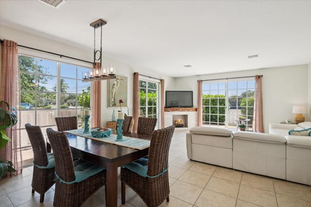 2325 SE 5th Street, Pompano Beach, FL 33062