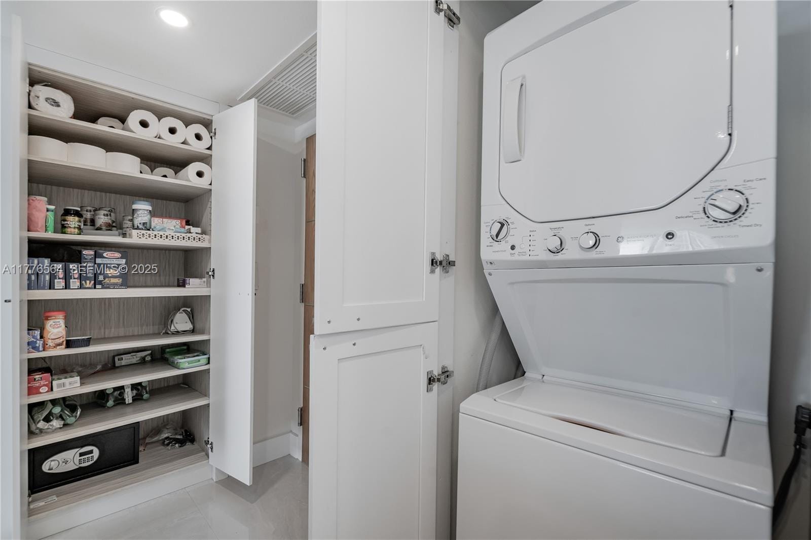 400 S Pointe Drive 702 — photo 12