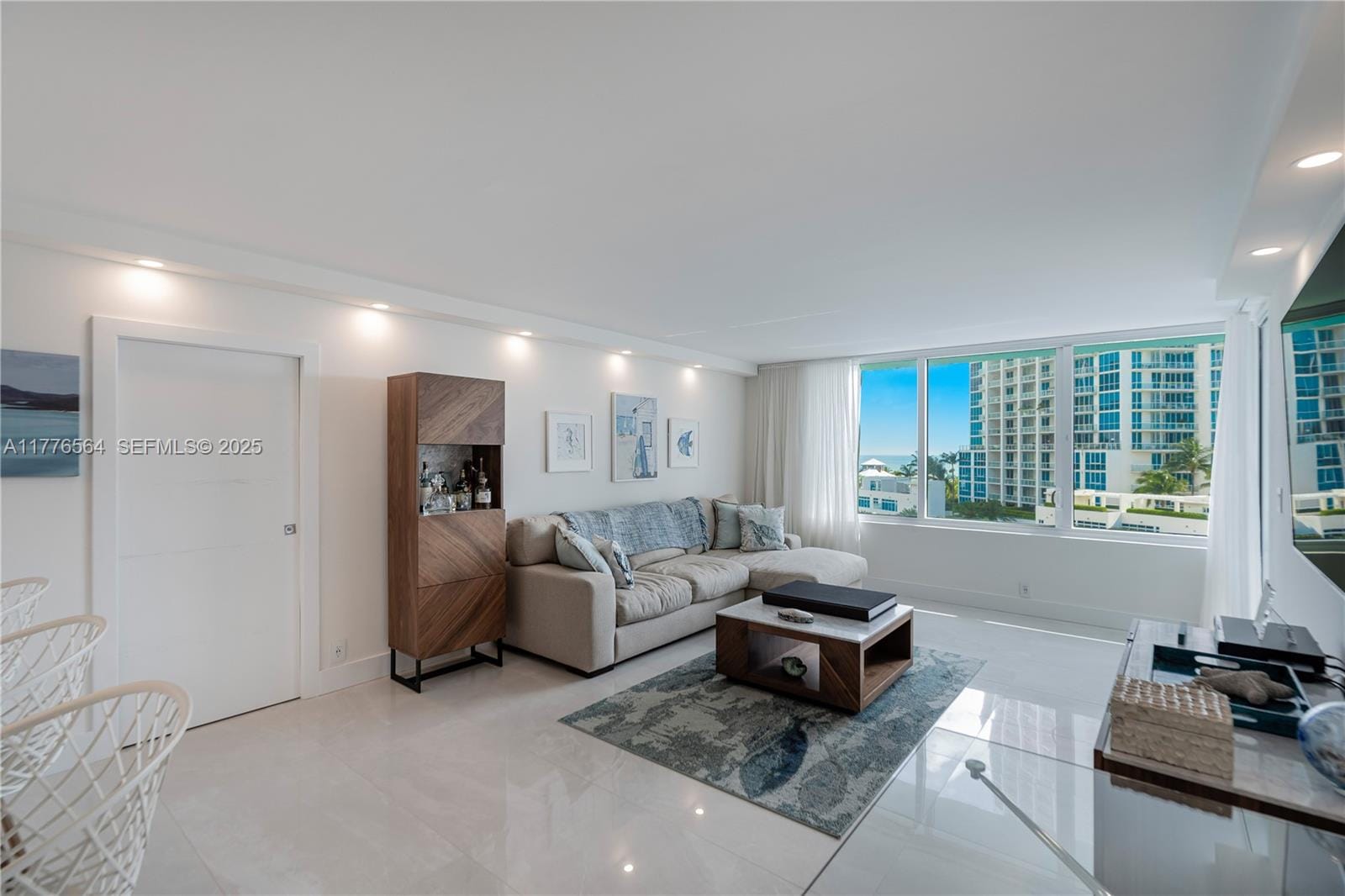 400 S Pointe Drive 702 — photo 5
