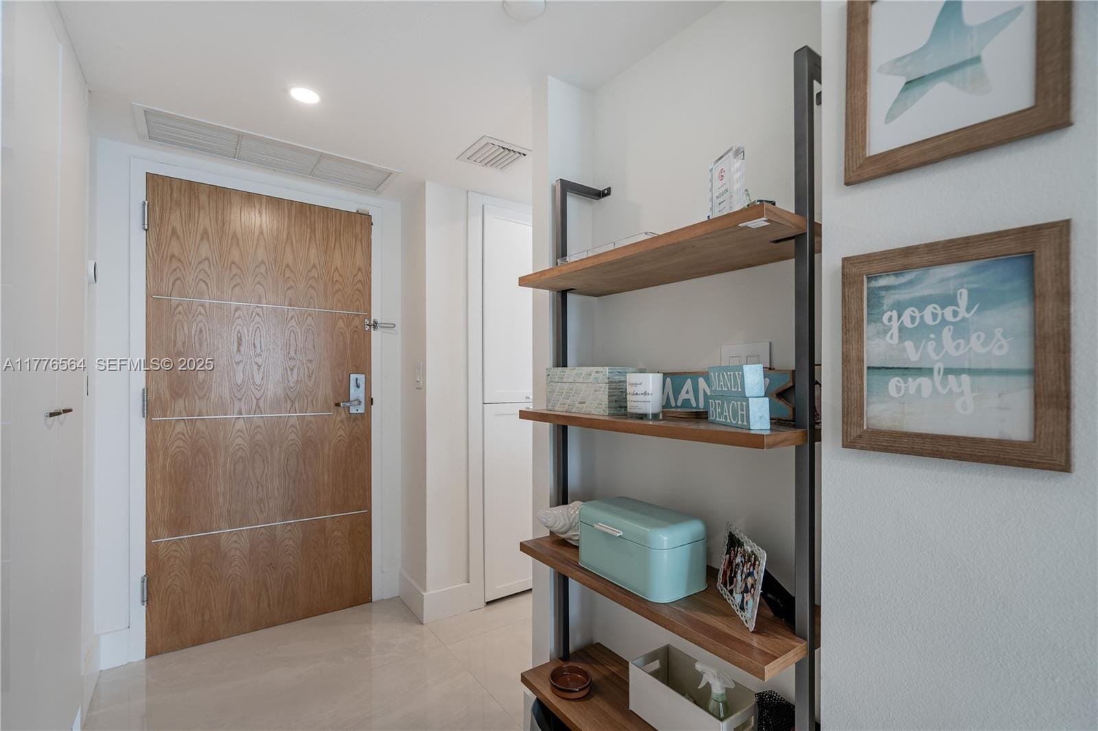 400 S Pointe Drive 702 — photo 10