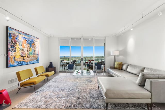21050 Point Place 1006, sold in Atlantic Iii At The Point, Aventura, FL