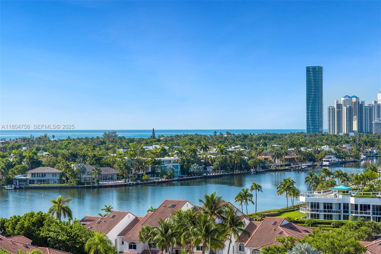 21050 Point Place 1006, Aventura, FL 33180 photo 2