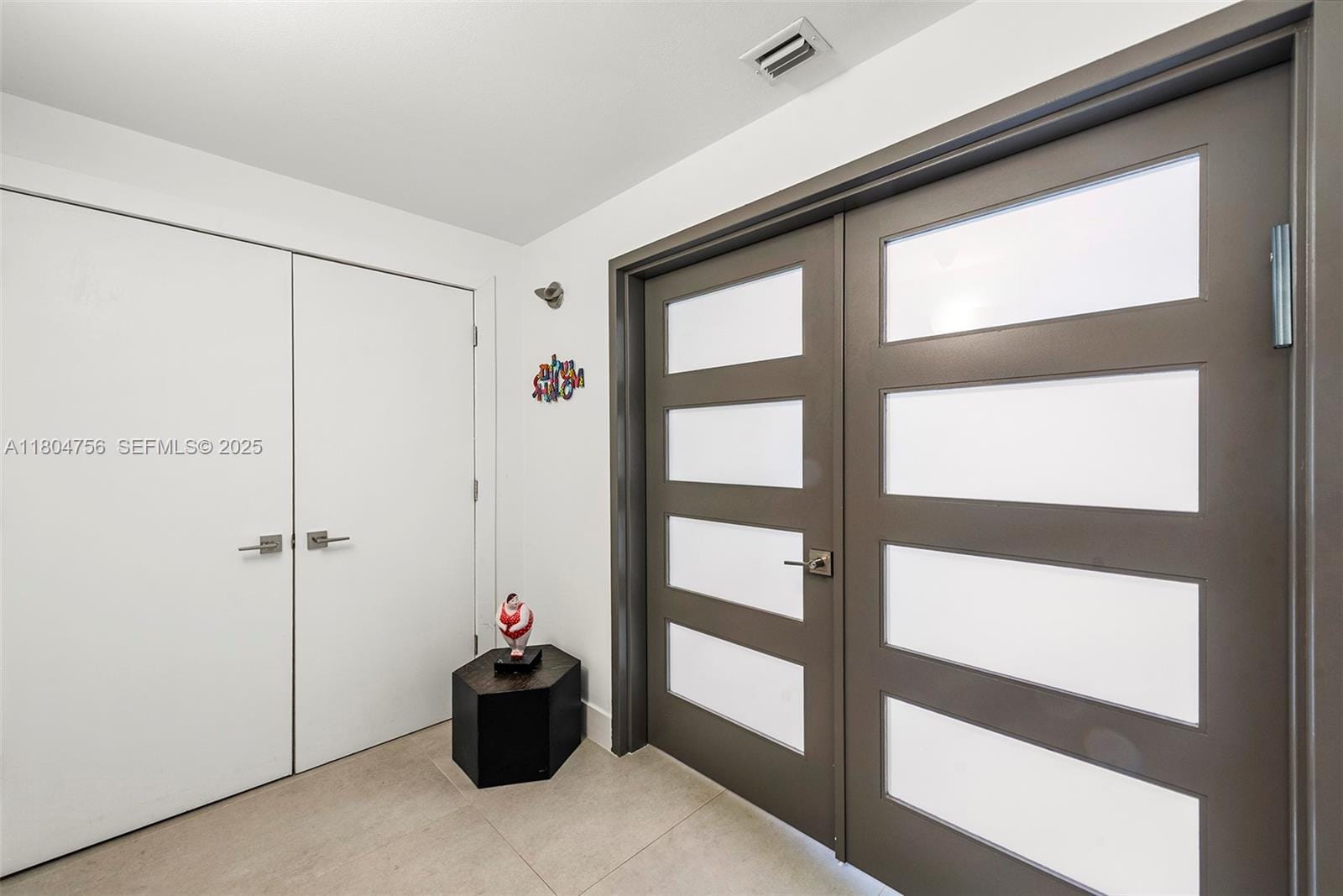 21050 Point Place 1006, Aventura, FL 33180 photo 4