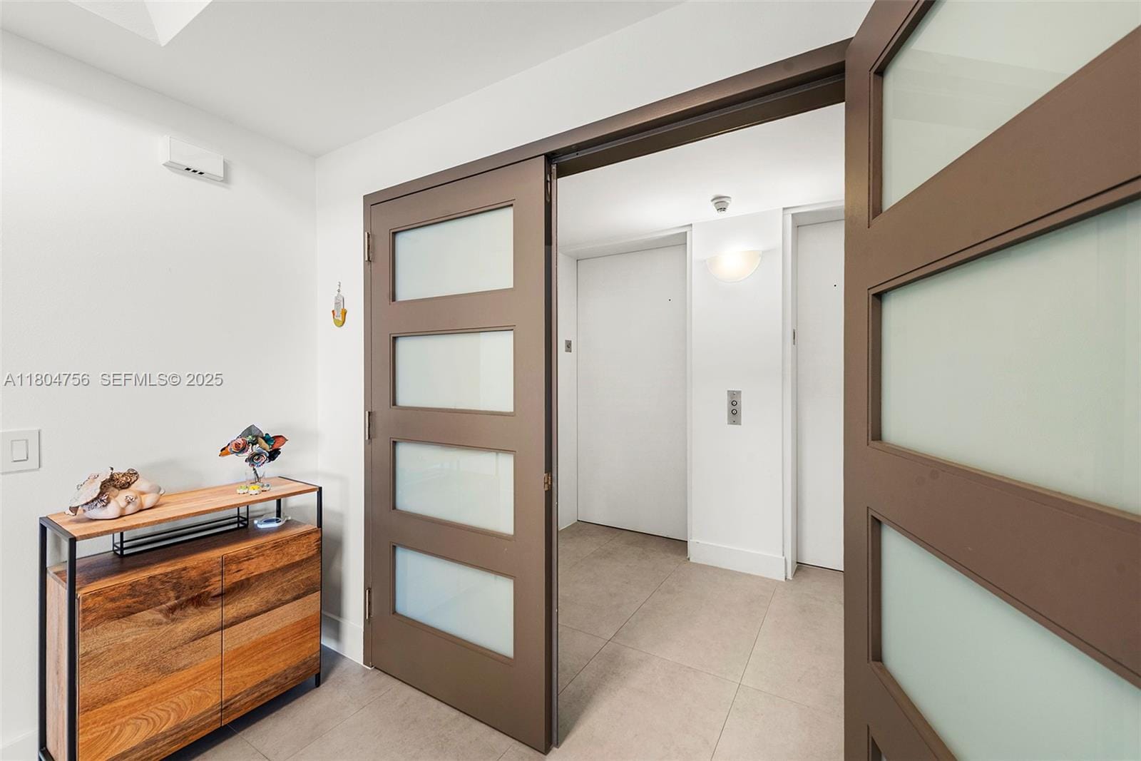 21050 Point Place 1006, Aventura, FL 33180 photo 5