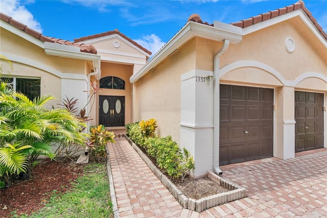 1357 Camellia Lane, sold in Sector 6 East, Weston, FL
