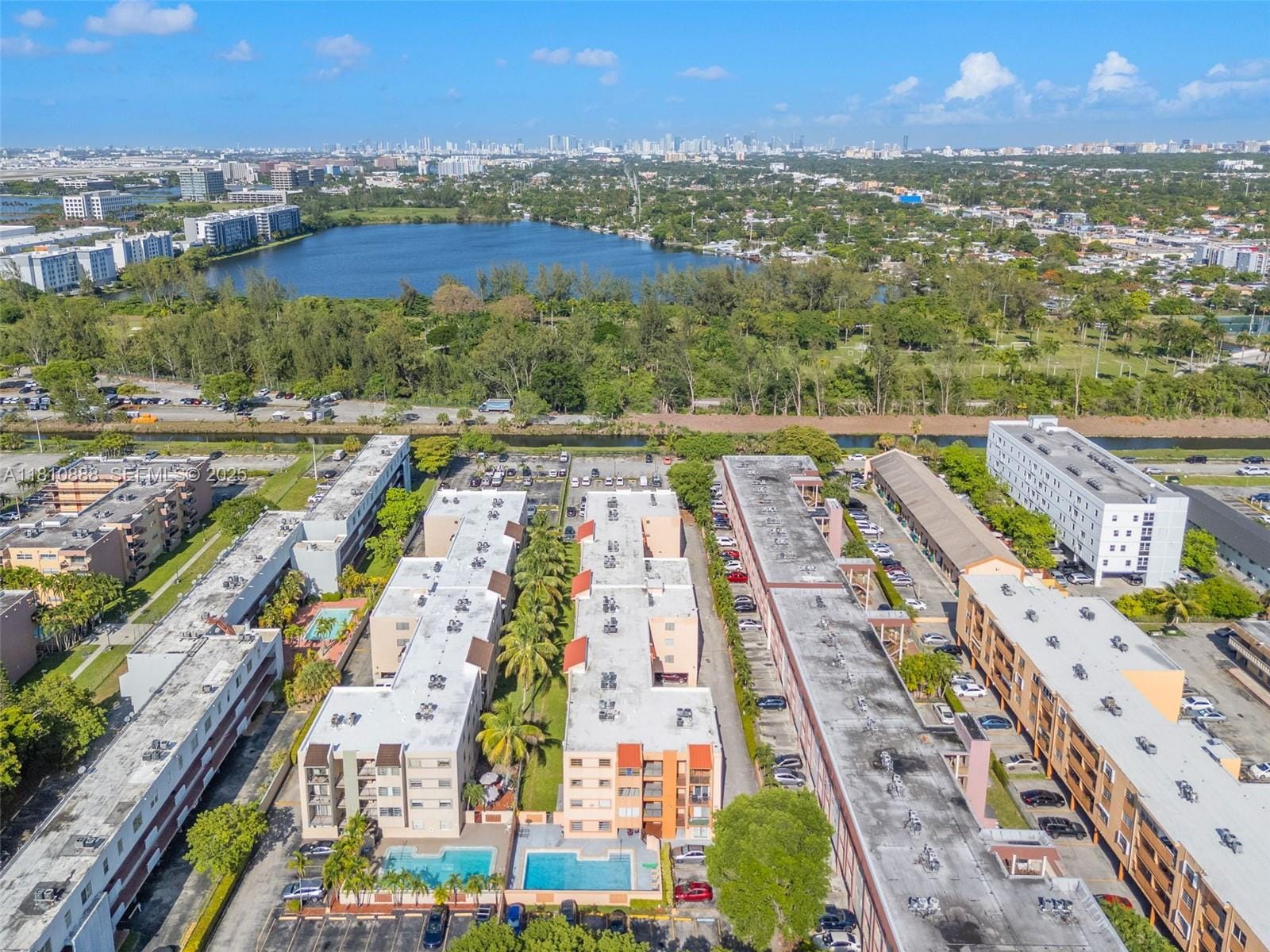 325 NW 72nd Avenue 301, Miami, FL 33126 photo 24