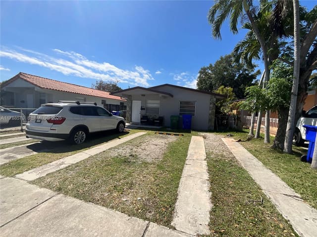 3440-3442 SW 25th Street, Miami, FL 33133
