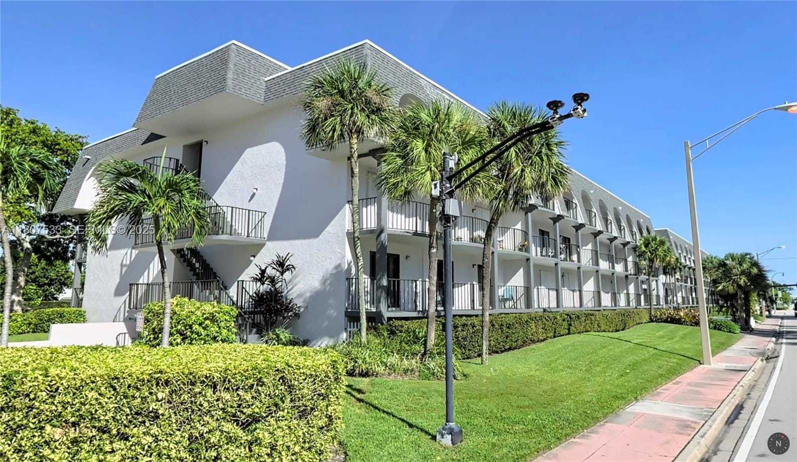 4013 N Ocean Drive 102 — photo 3