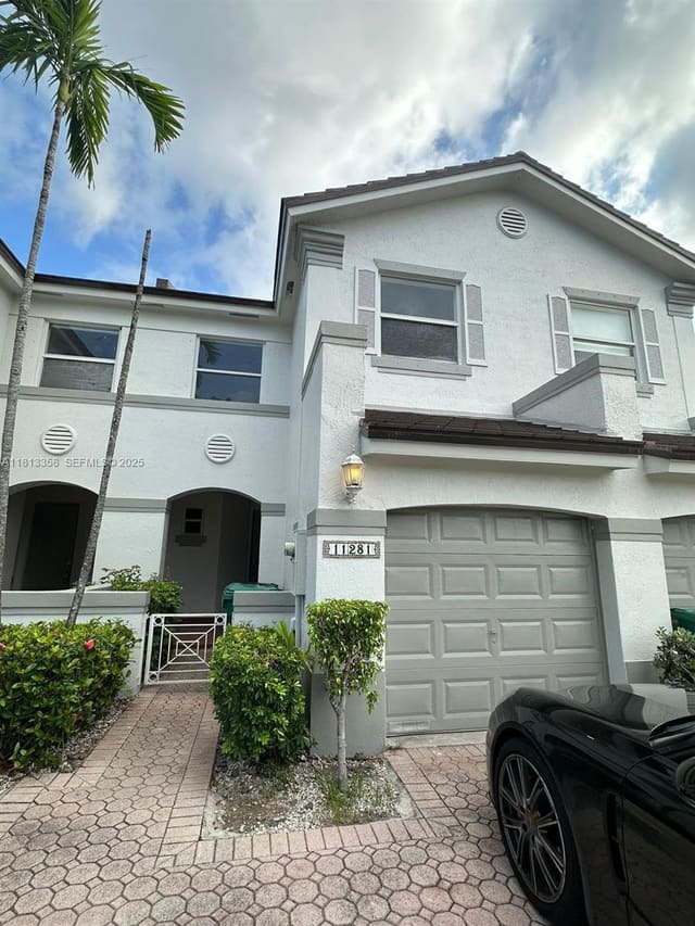 11281 NW 42nd Terrace 0, sold in Hawksnest, Doral, FL