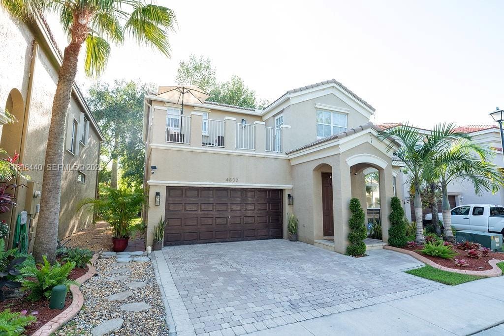 4832 SW 159th Avenue, Miramar, FL 33027 photo 2
