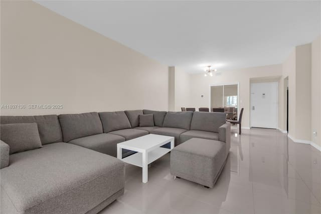 4400 Hillcrest Drive 107A, sold in Hillcrest No 21 Condo, Hollywood, FL