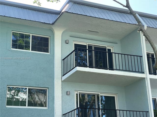 3000 NE 5th Terrace 310-A, Wilton Manors, FL 33334