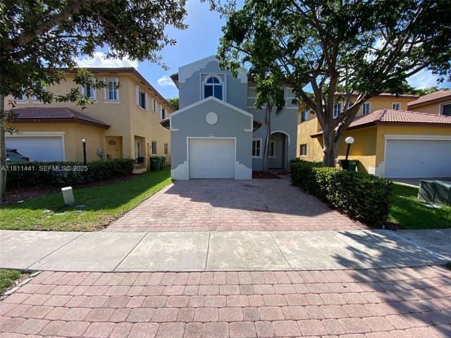 1098 NE 41st Avenue, Homestead, FL 33033