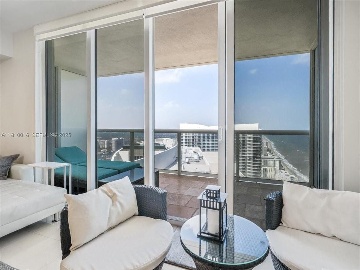 1830 S Ocean Drive 5009 — photo 3