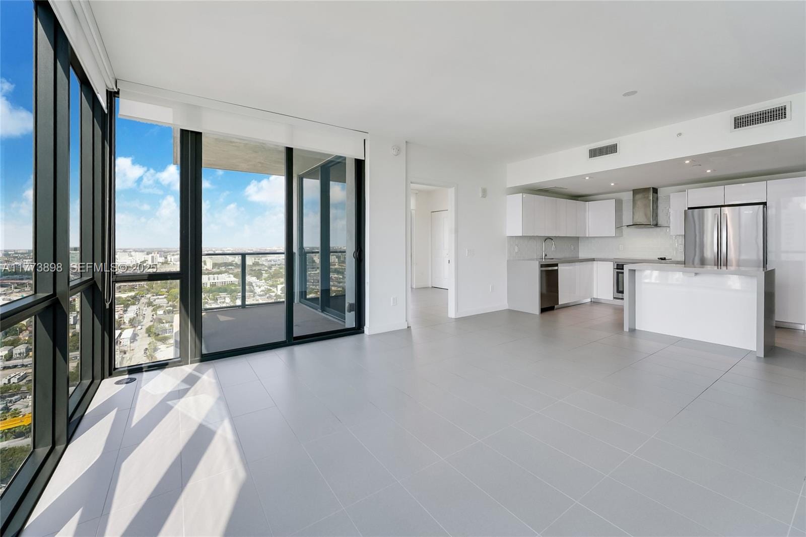 1600 NE 1st Avenue 2810, Miami, FL 33132