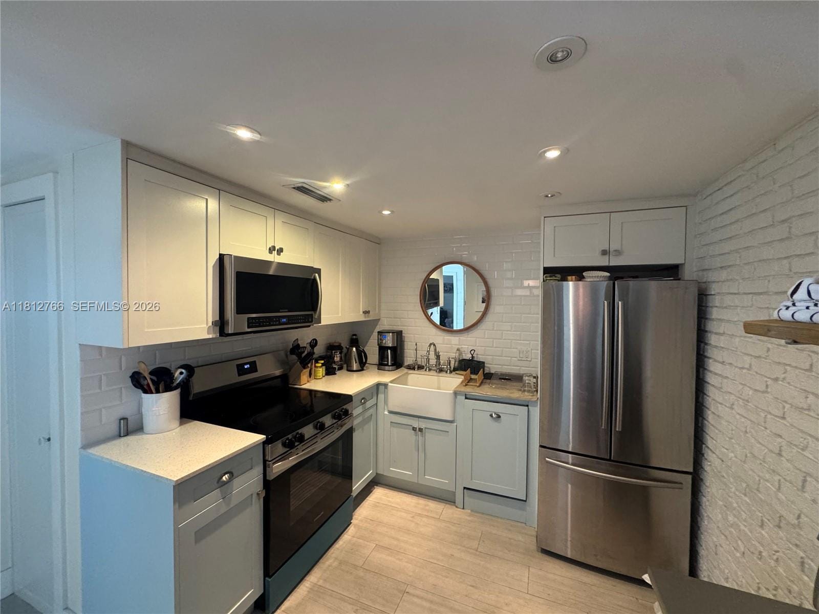 5161 Collins Avenue 315 — photo 6