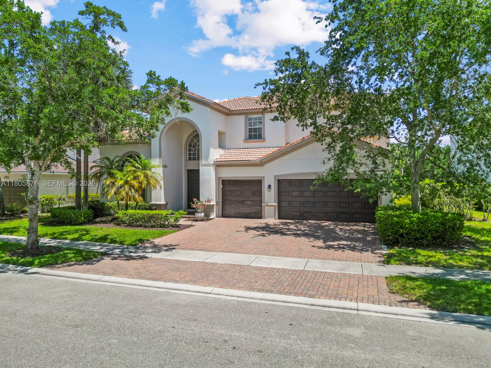 19165 N Gardenia Avenue, Weston, FL 33332, Weston