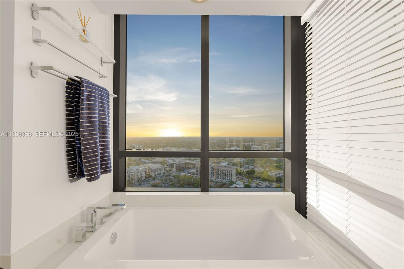 650 NE 32nd Street 3708, Miami, FL 33137 photo 20