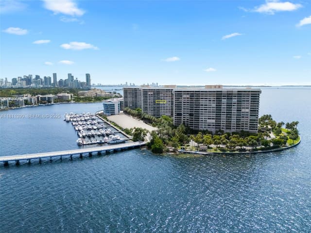 2 Grove Isle Drive B1108, Miami, FL 33133