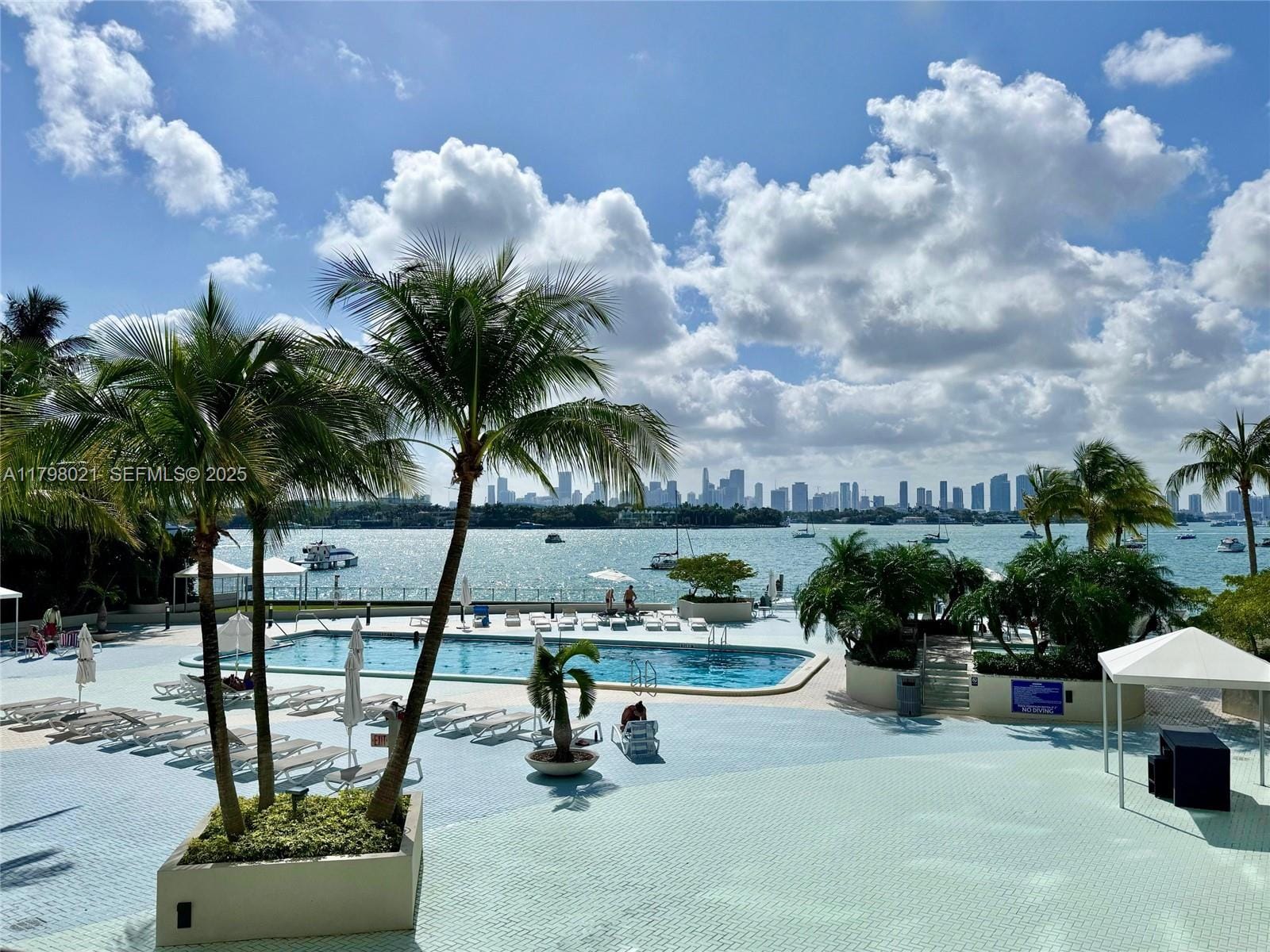 1200 West Avenue 209, Miami Beach, FL 33139