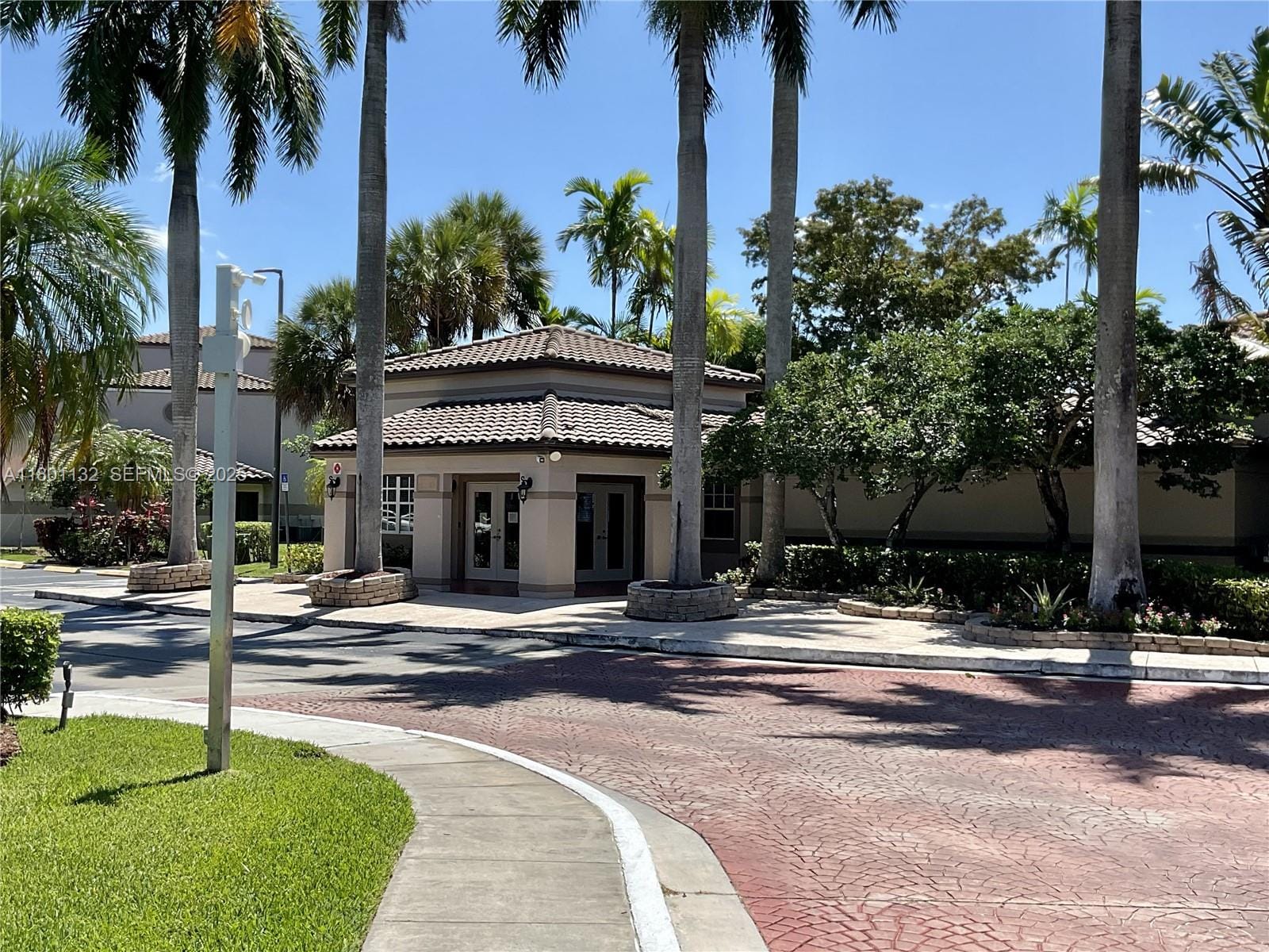 9795 Nob Hill Court 9795, Sunrise, FL 33351 photo 2
