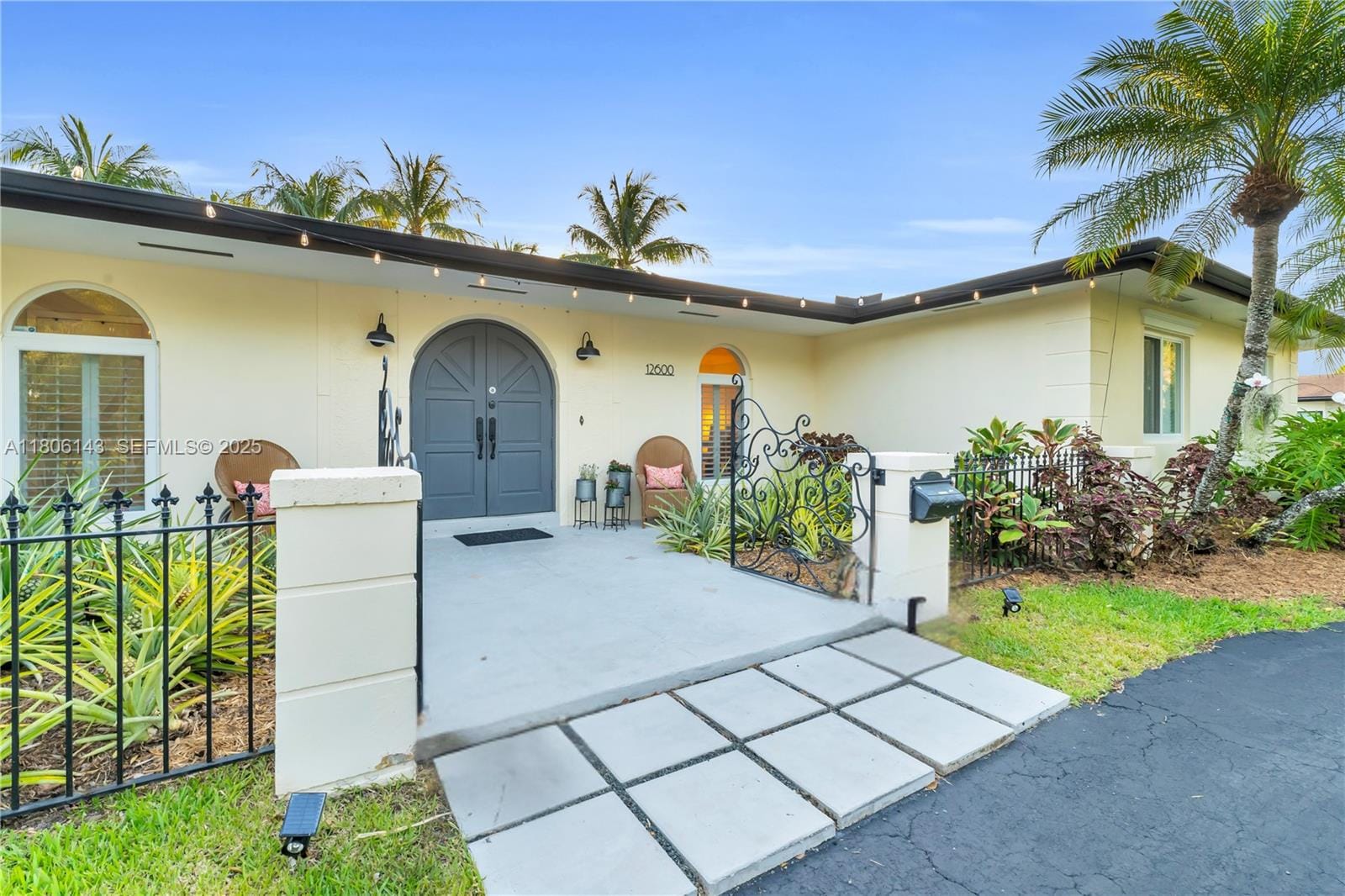 12600 SW 70th Avenue, Pinecrest, FL 33156