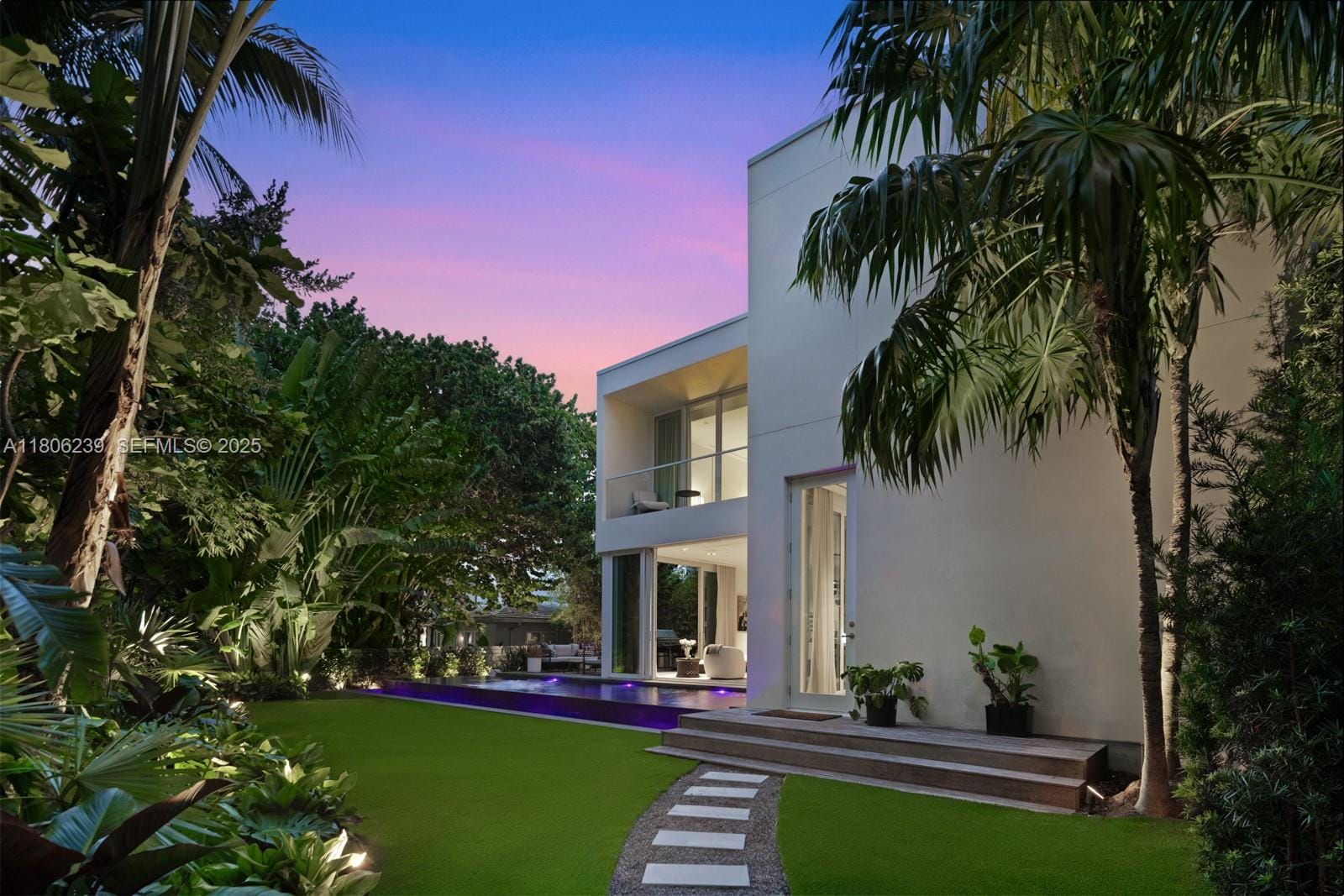 4700 N Meridian Avenue, Miami Beach, FL 33140 photo 2