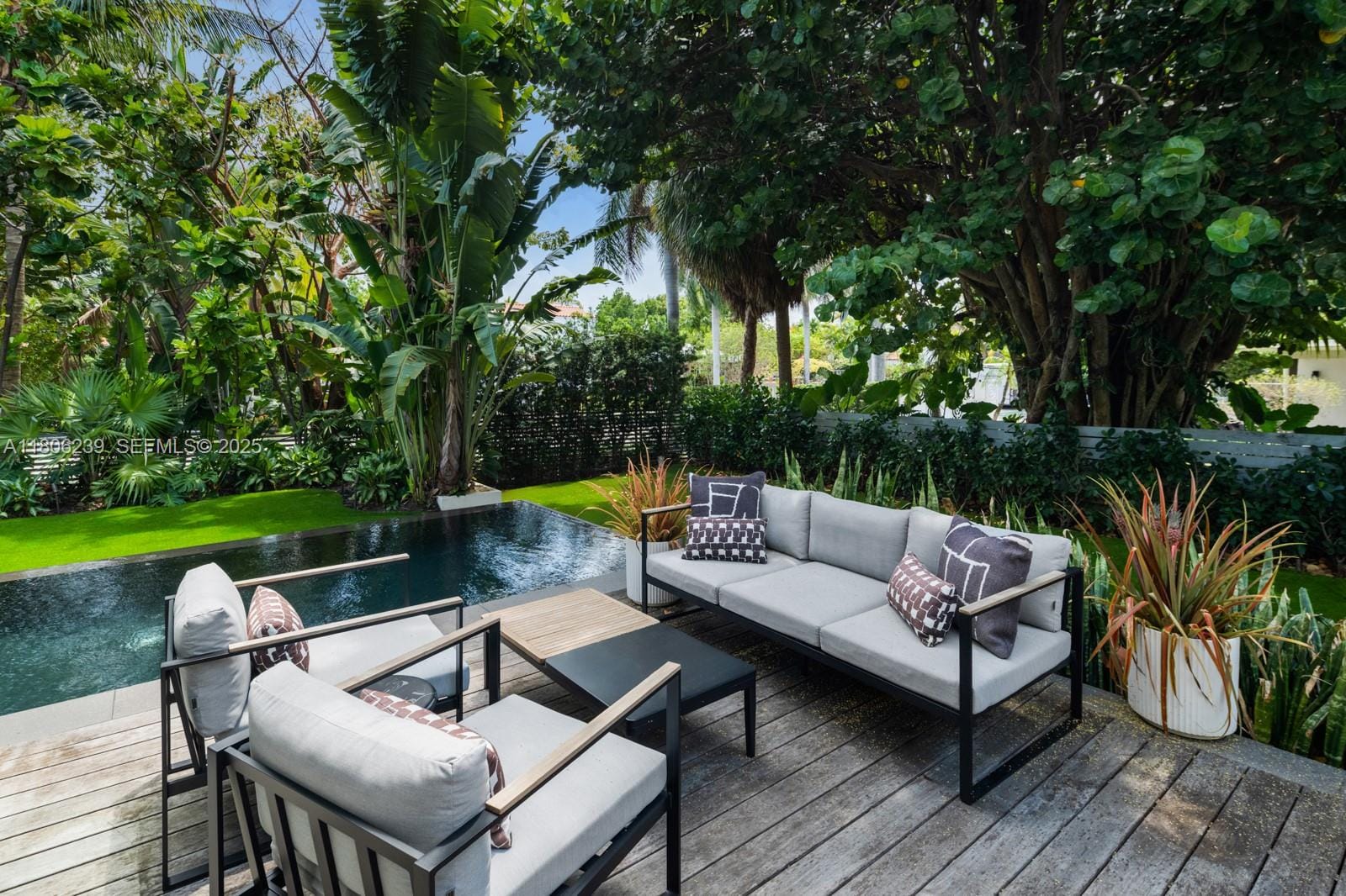4700 N Meridian Avenue, Miami Beach, FL 33140 photo 27