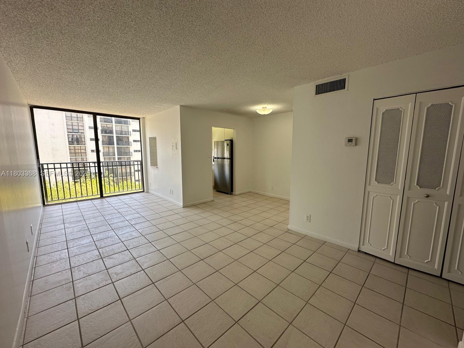 16919 N Bay Road 617, Sunny Isles Beach, FL 33160