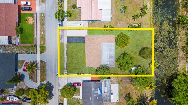 18011 NW 48th Place, Miami Gardens, FL 33055