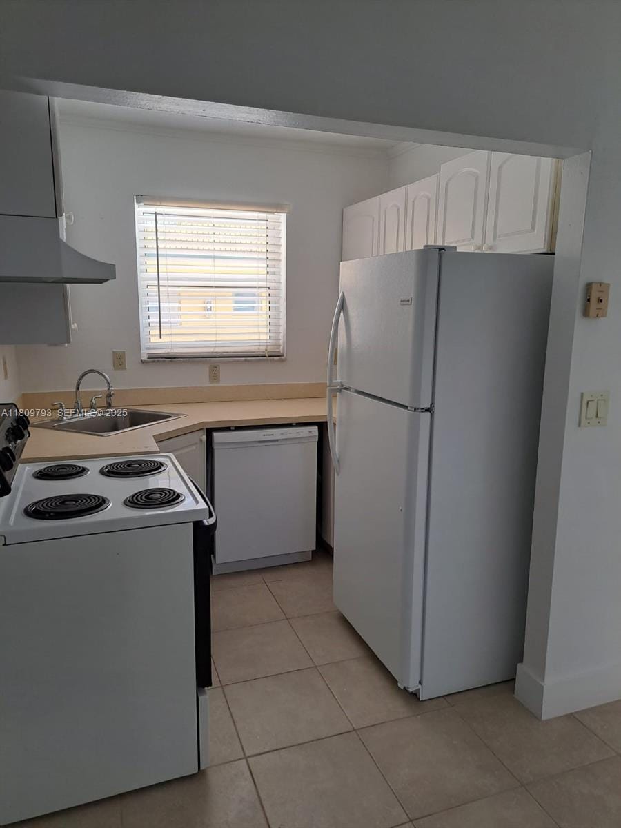 1975 NE 135th Street 2D — photo 8