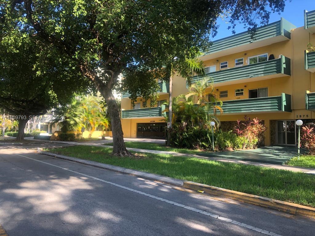 1975 NE 135th Street 2D, North Miami, FL 33181, North Miami