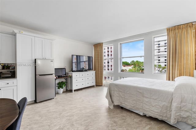 700 Biltmore Way 415, Coral Gables, FL 33134