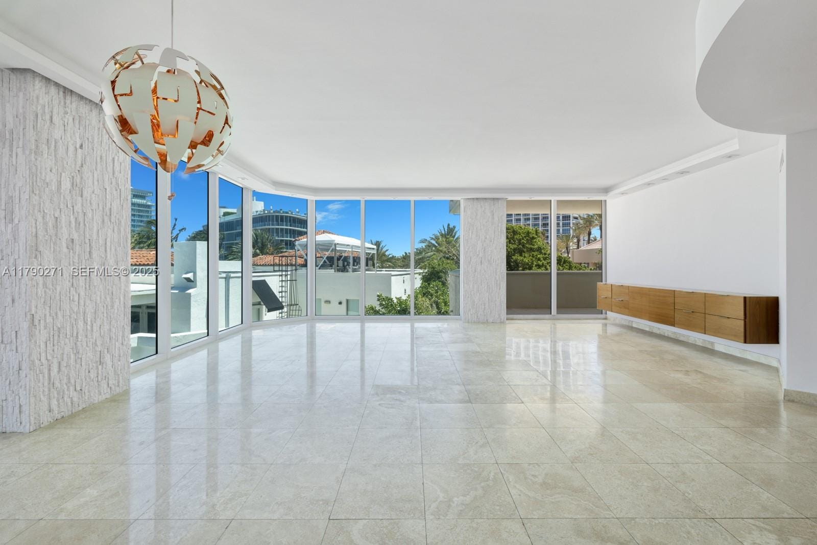 300 S Pointe Drive 405, Miami Beach, FL 33139 photo 14
