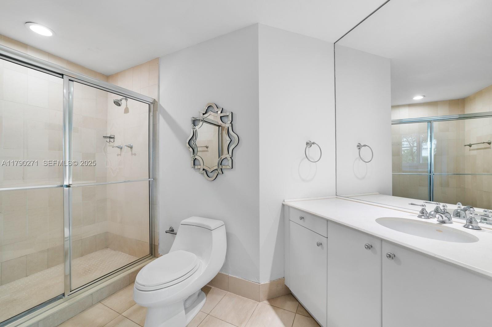 300 S Pointe Drive 405, Miami Beach, FL 33139 photo 16