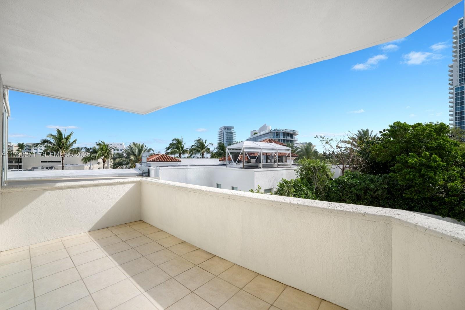 300 S Pointe Drive 405, Miami Beach, FL 33139 photo 25