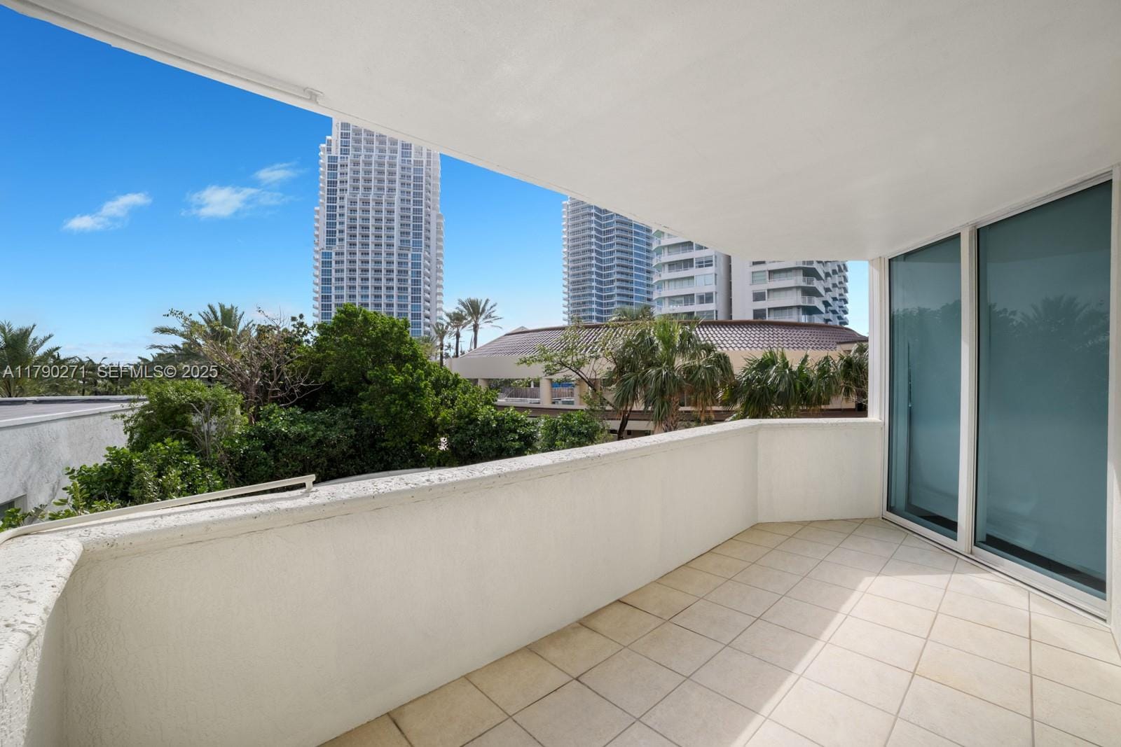 300 S Pointe Drive 405, Miami Beach, FL 33139 photo 26