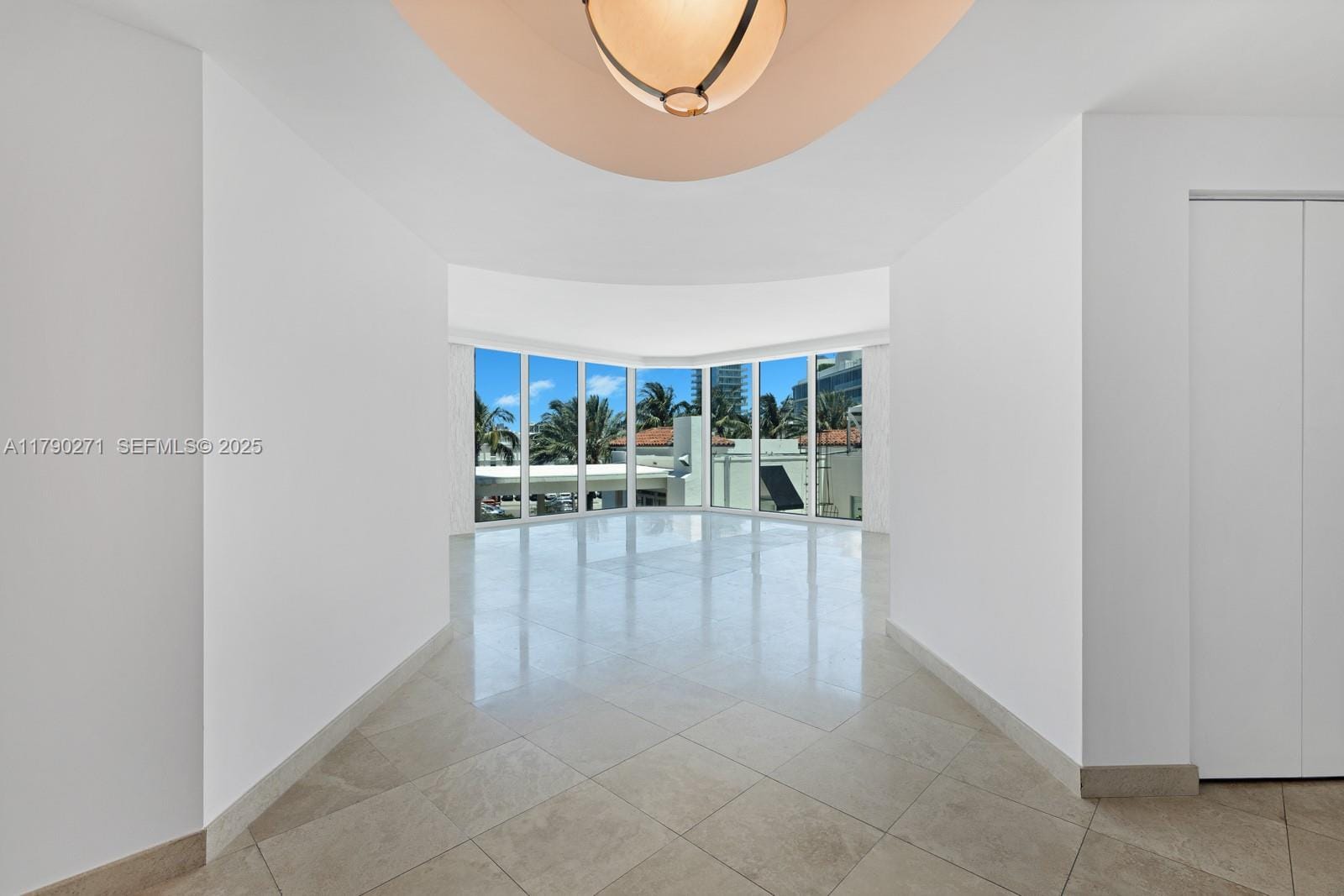 300 S Pointe Drive 405, Miami Beach, FL 33139 photo 7