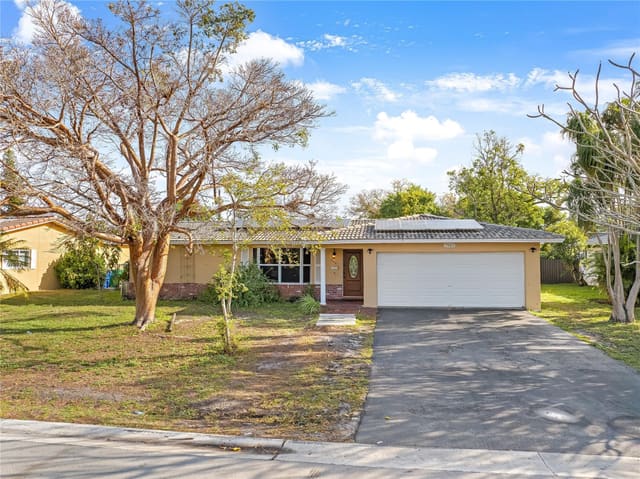 7961 NW 37th Drive, sold in Coral Spgs Sub 1 59 30 B, Coral Springs, FL