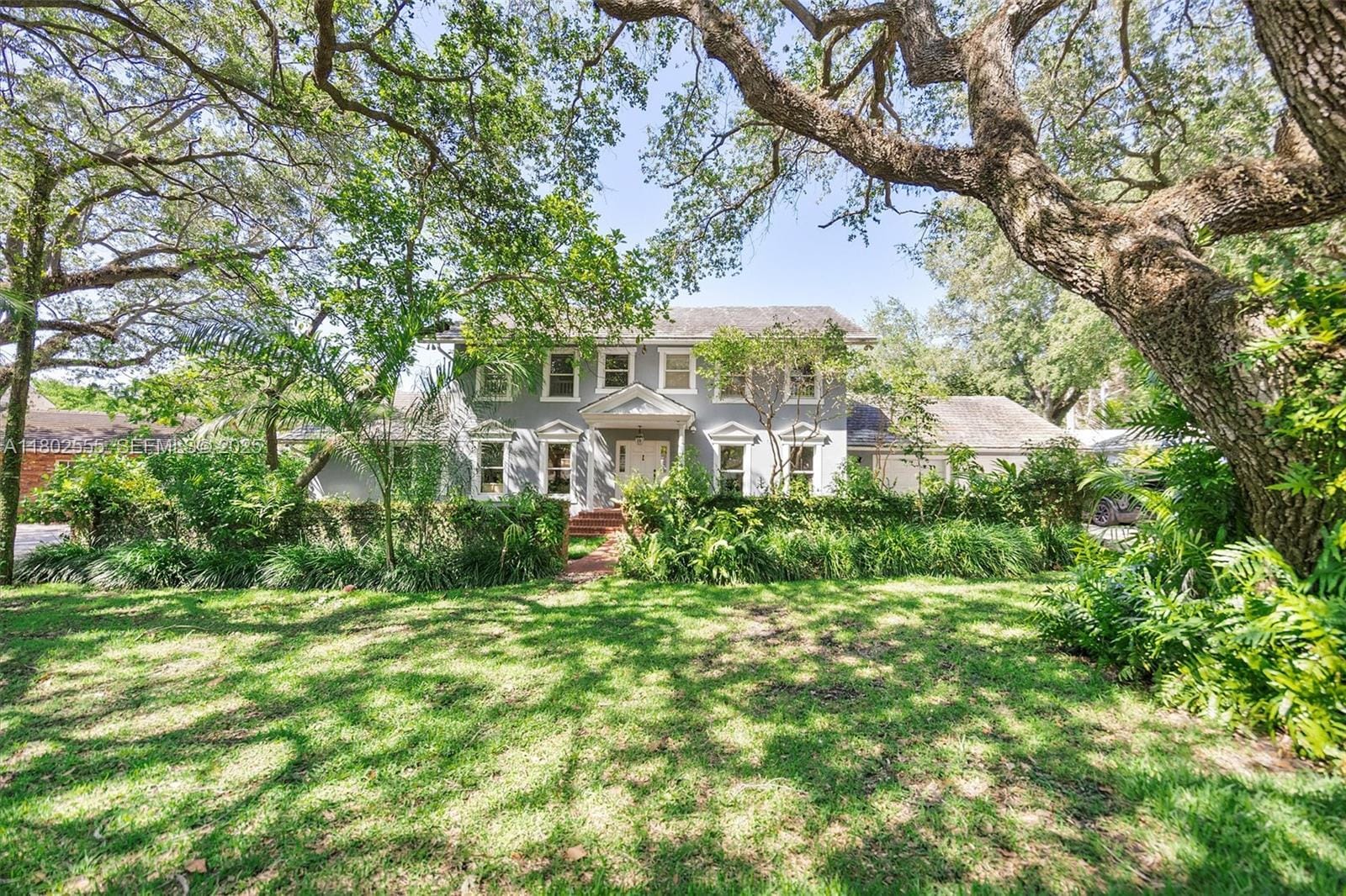415 Tivoli Avenue, Coral Gables, FL 33143 photo 2